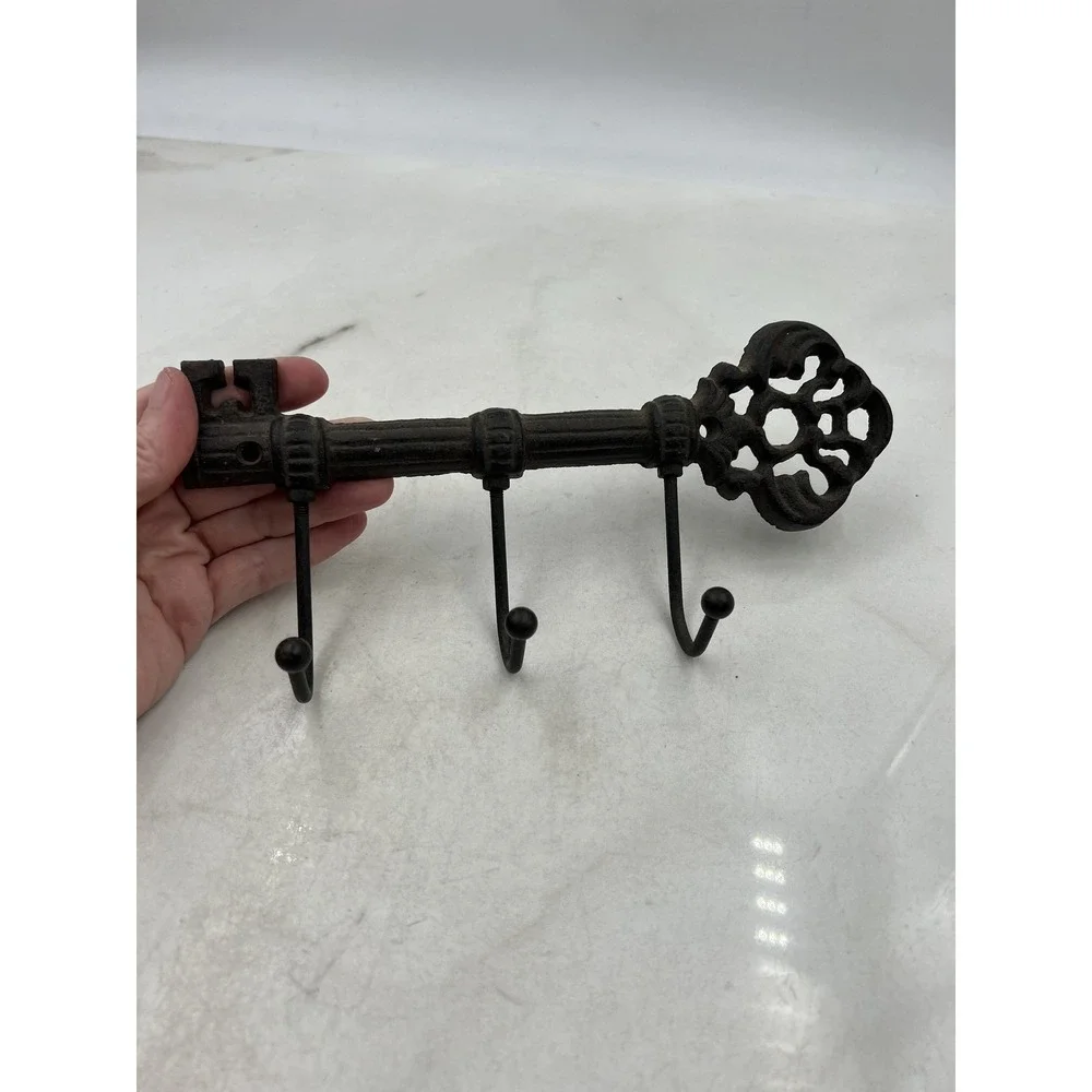Vintage Cast Iron Skeleton Key Wall Hook Rack 3 Hook Brown Rustic Decor